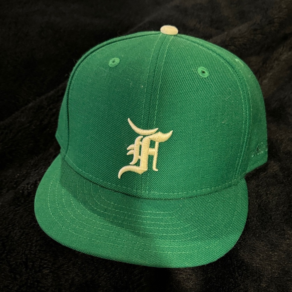FEAR OF GOD ESSENTIAL Green Baseball Cap with White Logo size 7 1/2